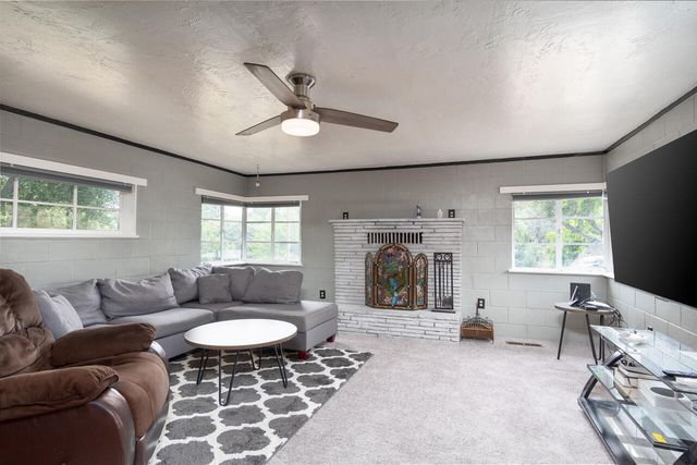 35228 Lenard Road, Springville, CA 93265