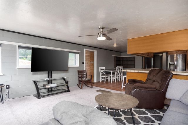 35228 Lenard Road, Springville, CA 93265