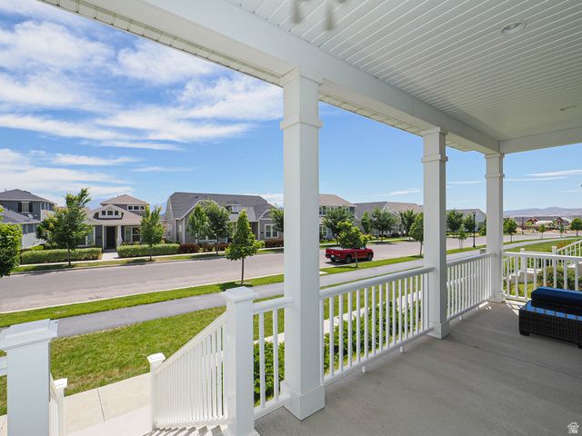 11576 S WILLOW WALK DR, South Jordan, UT 84009