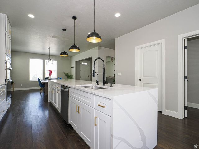 11576 S WILLOW WALK DR, South Jordan, UT 84009