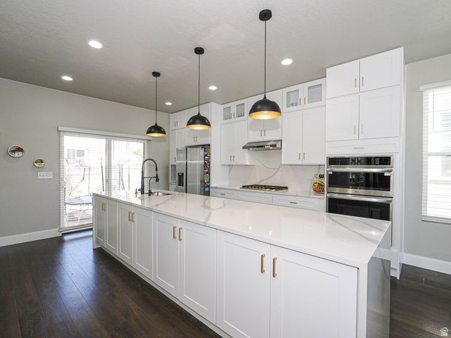 11576 S WILLOW WALK DR, South Jordan, UT 84009