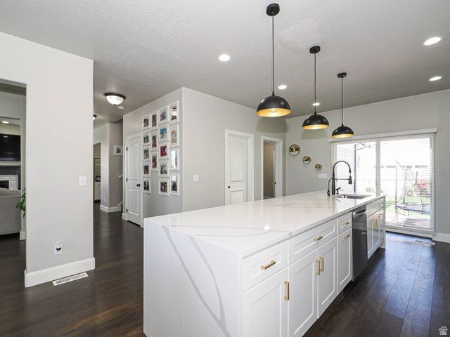 11576 S WILLOW WALK DR, South Jordan, UT 84009