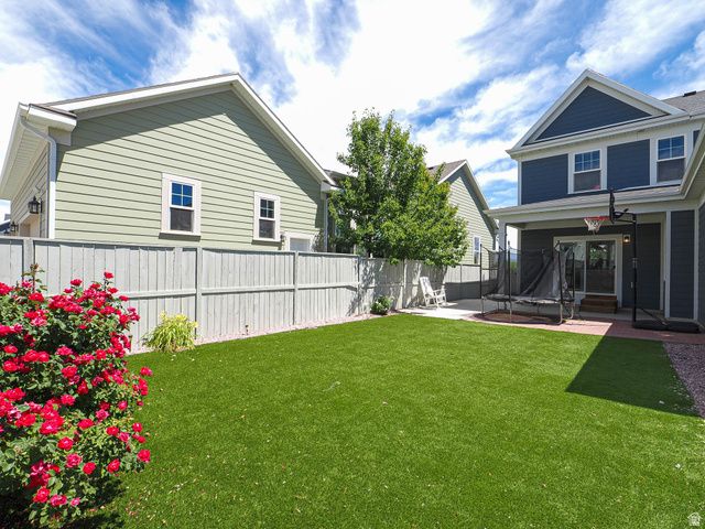 11576 S WILLOW WALK DR, South Jordan, UT 84009