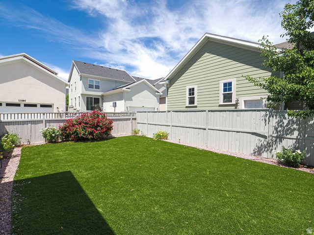 11576 S WILLOW WALK DR, South Jordan, UT 84009