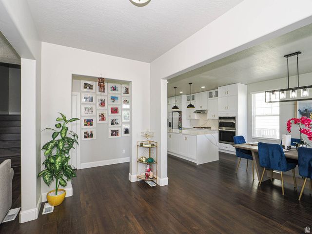 11576 S WILLOW WALK DR, South Jordan, UT 84009