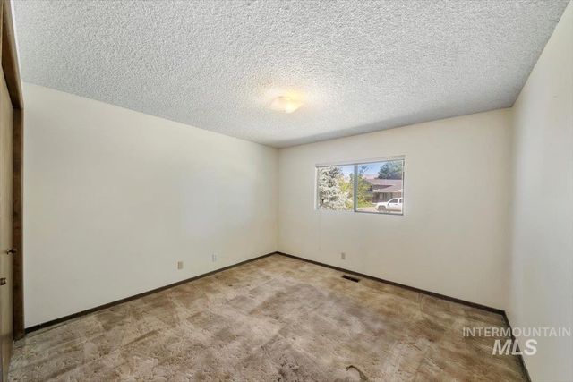 4017 S Minuteman Way, Boise, ID 83706