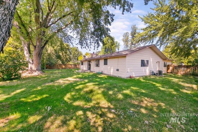 4017 S Minuteman Way, Boise, ID 83706