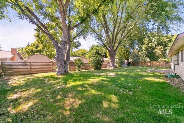 4017 S Minuteman Way, Boise, ID 83706