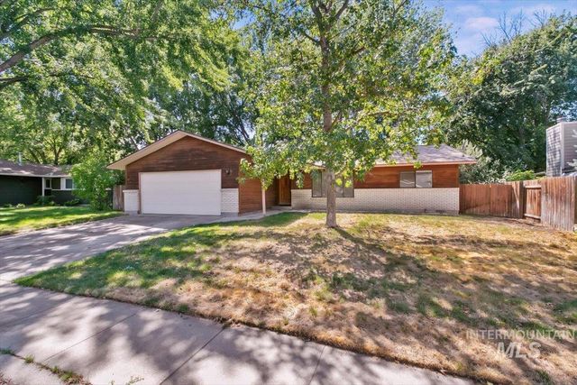 4017 S Minuteman Way, Boise, ID 83706