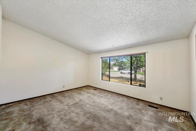 4017 S Minuteman Way, Boise, ID 83706