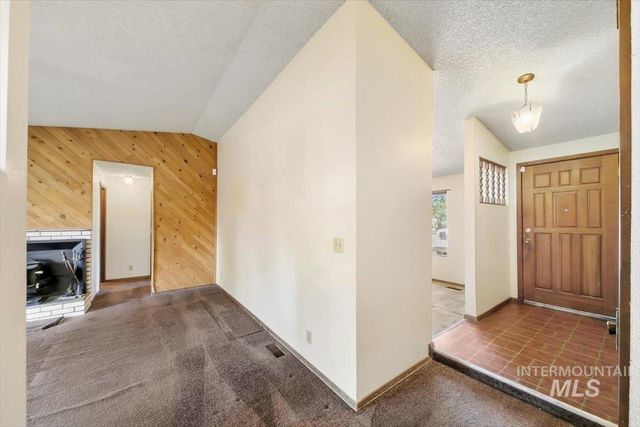 4017 S Minuteman Way, Boise, ID 83706