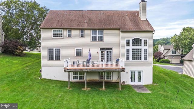 104 SHINNECOCK HL, Avondale, PA 19311