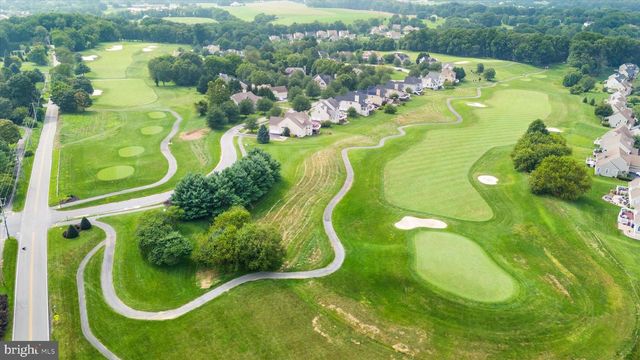 104 SHINNECOCK HL, Avondale, PA 19311