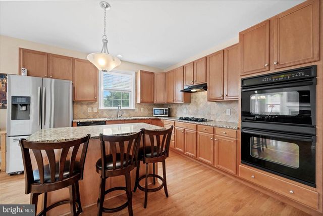 104 SHINNECOCK HL, Avondale, PA 19311