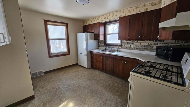 1524 WEISE STREET, Green Bay, WI 54302