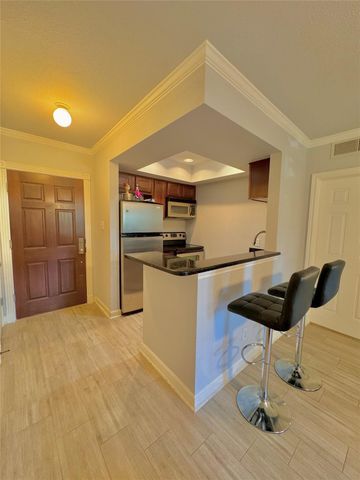 4515 Briar Hollow Place 112, Houston, TX 77027