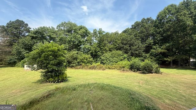 32 Russell Lane, Carrollton, GA 30116