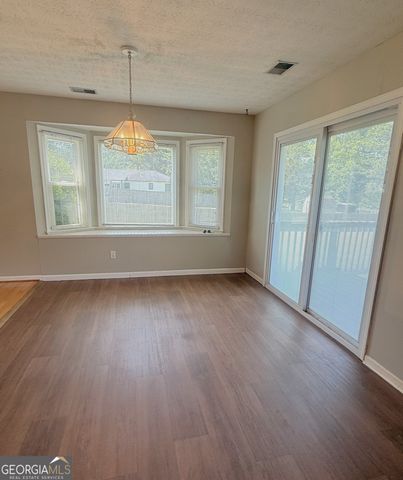 32 Russell Lane, Carrollton, GA 30116