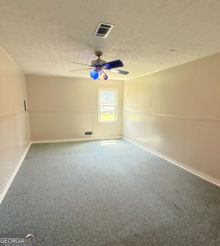 32 Russell Lane, Carrollton, GA 30116