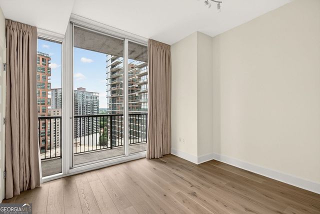 1080 Peachtree Street NE 2004, Atlanta, GA 30309