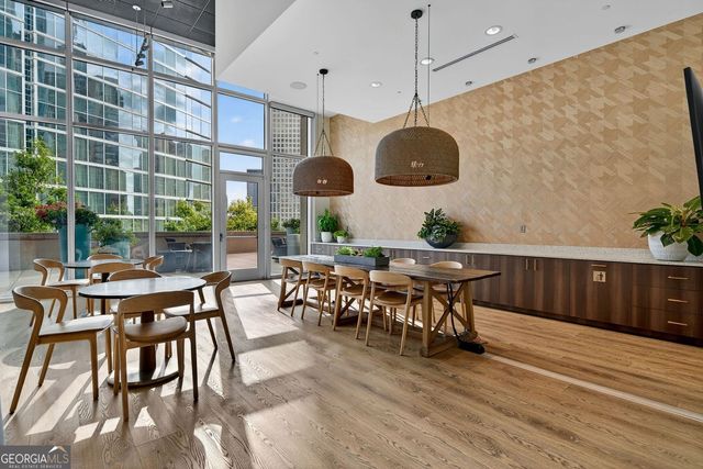 1080 Peachtree Street NE 2004, Atlanta, GA 30309