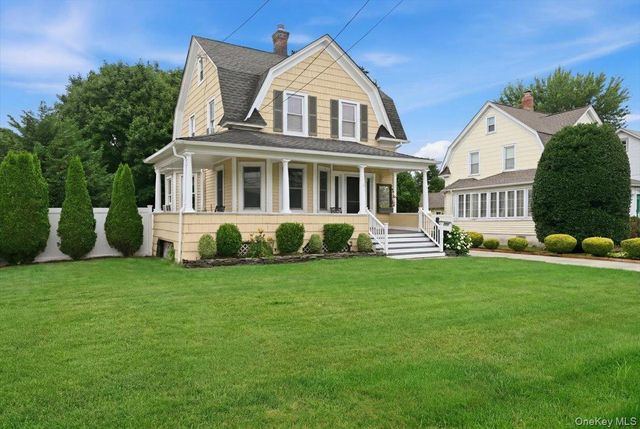 991 Cottage Place, Baldwin, NY 11510