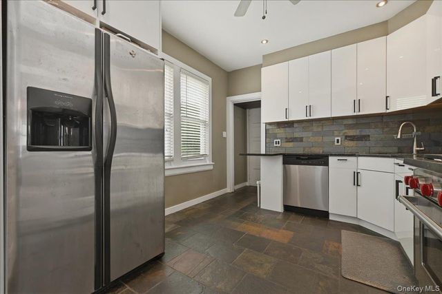 991 Cottage Place, Baldwin, NY 11510