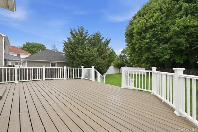 991 Cottage Place, Baldwin, NY 11510