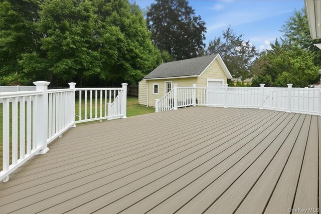 991 Cottage Place, Baldwin, NY 11510