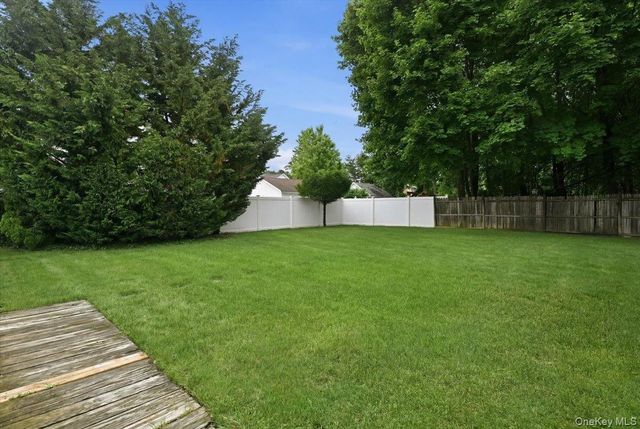 991 Cottage Place, Baldwin, NY 11510