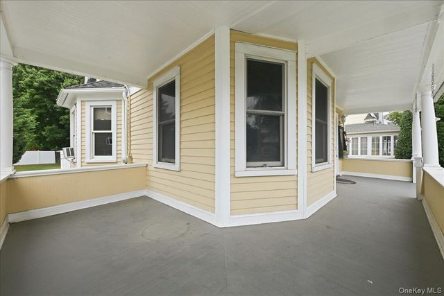 991 Cottage Place, Baldwin, NY 11510