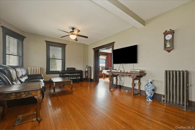 991 Cottage Place, Baldwin, NY 11510