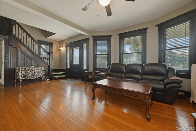 991 Cottage Place, Baldwin, NY 11510