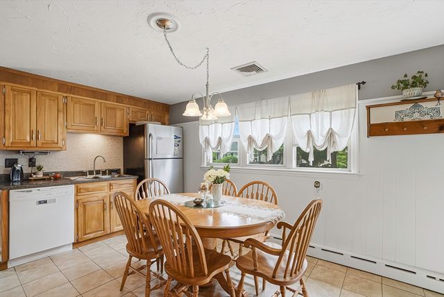 2 Walker Ave, Milford, MA 01757
