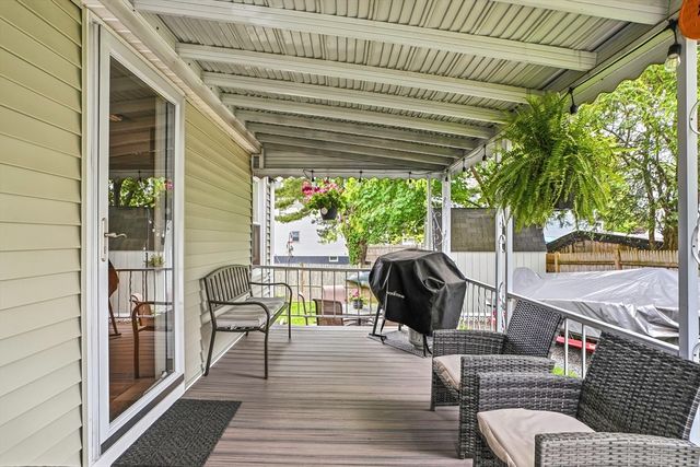 2 Walker Ave, Milford, MA 01757