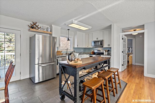 17969 Meadow Creek Drive, Eagle River, AK 99577