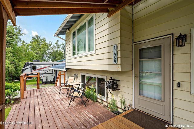 17969 Meadow Creek Drive, Eagle River, AK 99577