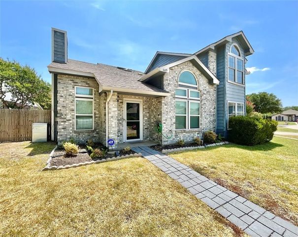 6419 Valleybrooke Court, Arlington, TX 76001
