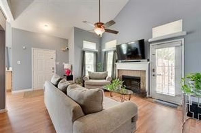 6419 Valleybrooke Court, Arlington, TX 76001