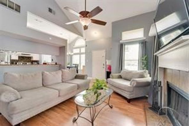 6419 Valleybrooke Court, Arlington, TX 76001