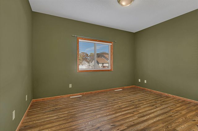 1517 Camden Woods Terrace, Saint Cloud, MN 56301