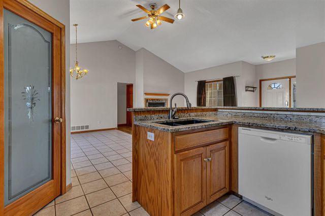 1517 Camden Woods Terrace, Saint Cloud, MN 56301