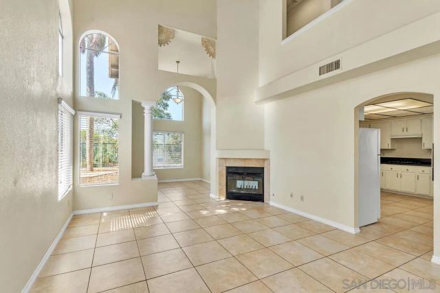 1861 Avenida Segovia, Oceanside, CA 92056