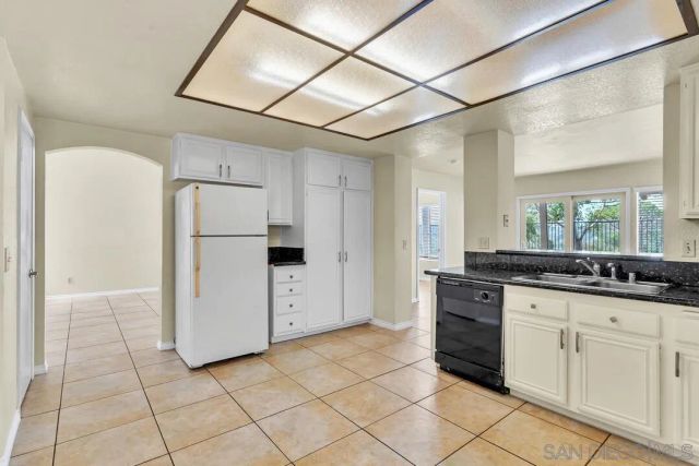 1861 Avenida Segovia, Oceanside, CA 92056