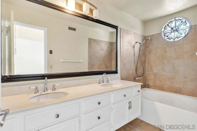 1861 Avenida Segovia, Oceanside, CA 92056