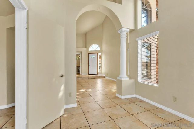1861 Avenida Segovia, Oceanside, CA 92056