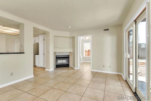 1861 Avenida Segovia, Oceanside, CA 92056