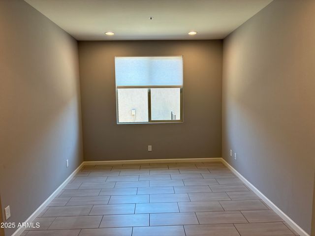 13418 W MAYBERRY Trail, Peoria, AZ 85383