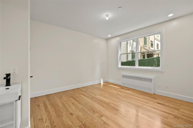 1 Homestead 103, Monsey, NY 10952
