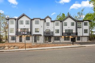 1 Homestead 103, Monsey, NY 10952